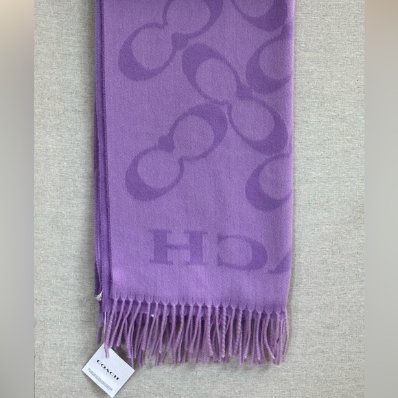 Coach signature oversized muffler. 97% wool, 3% cashmere. 76" x 19" - Picture 1 of 2